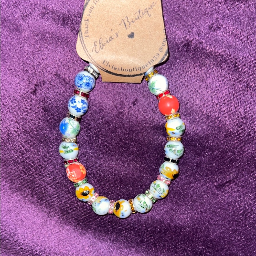 Multicolor Beaded Bracelet - Picture 2 of 3